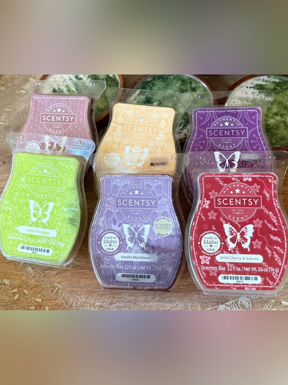 6 Scentsy Wax Melts New Candles Fragrance
Vanilla Blackberry
Blackberry Orange